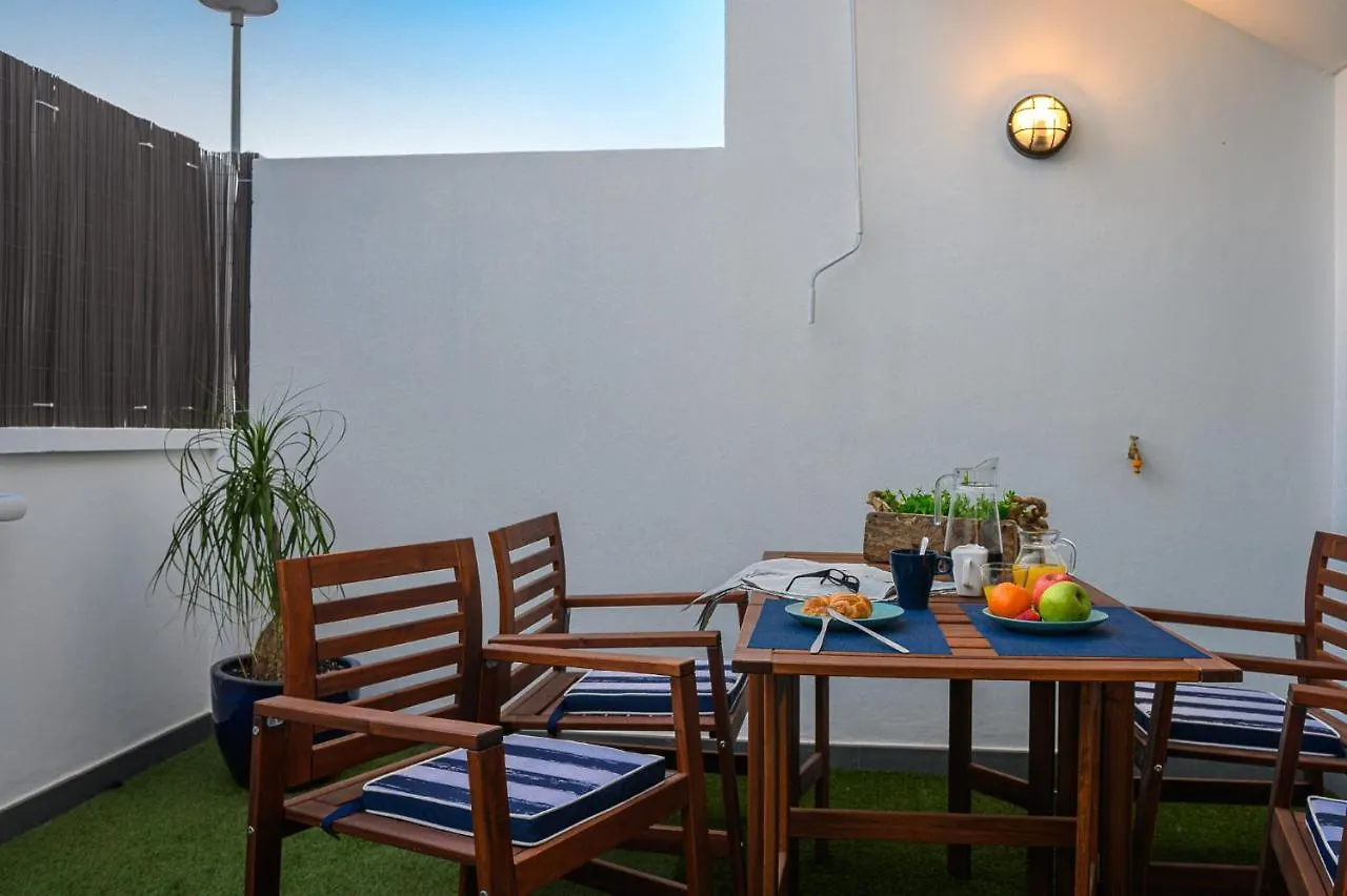 La Marinera House-Near The Beach, Fast Wifi, Air-Con On Main Bedroom And Sat Tv Playa Blanca  0*, Playa Blanca (Lanzarote) Spain